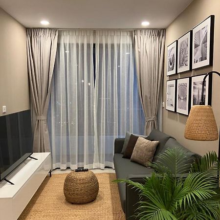 The Bridge Residence Phnom Penh Exterior photo