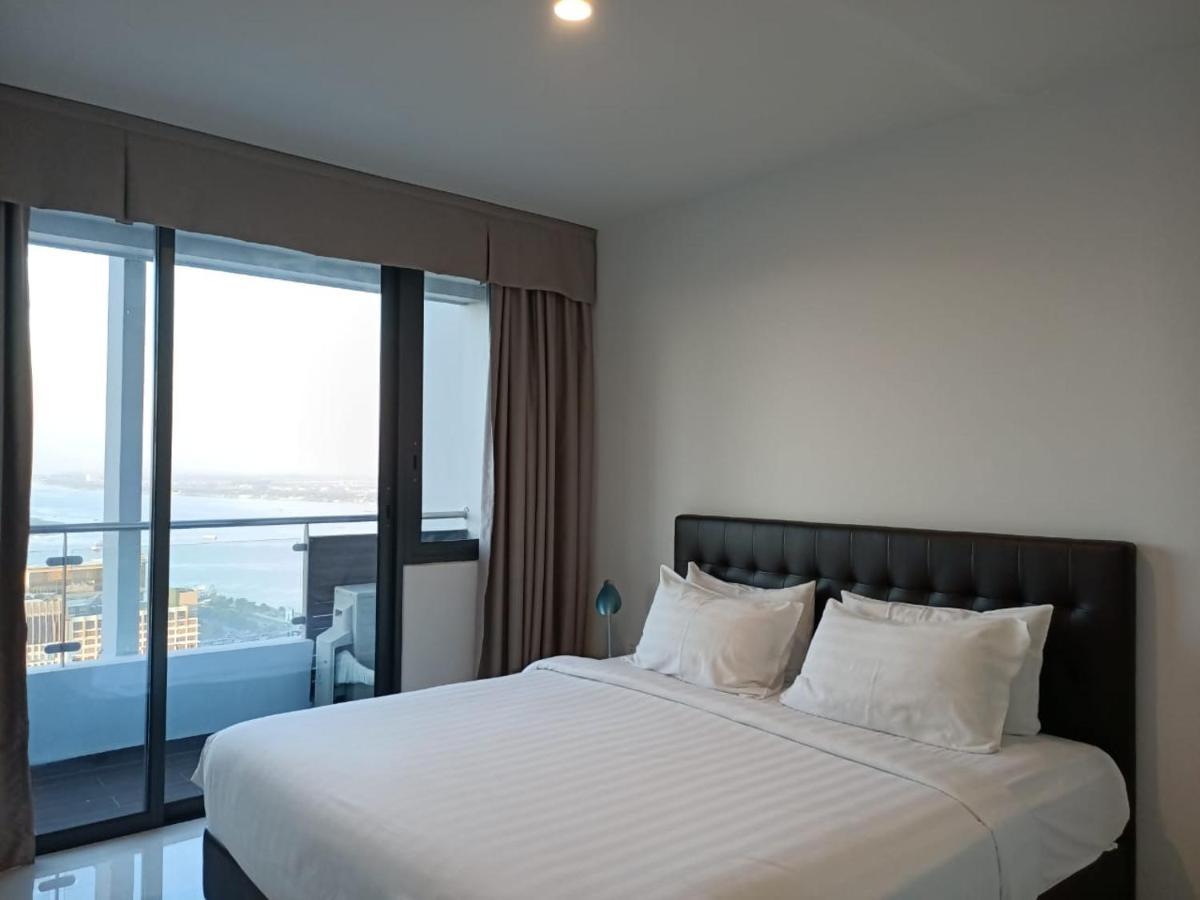 The Bridge Residence Phnom Penh Exterior photo