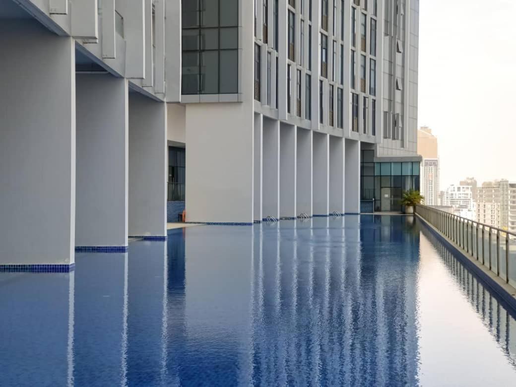The Bridge Residence Phnom Penh Exterior photo