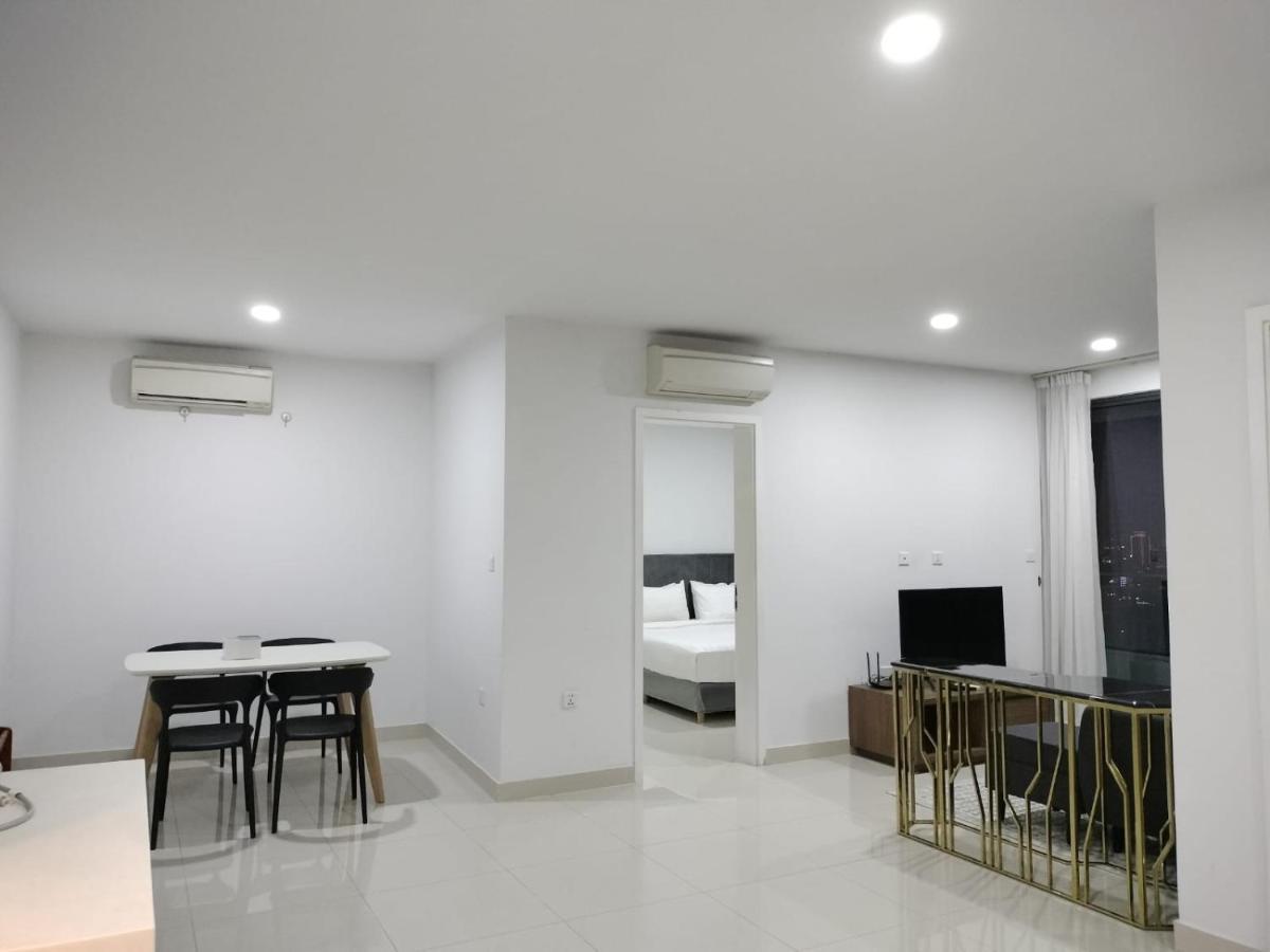 The Bridge Residence Phnom Penh Exterior photo